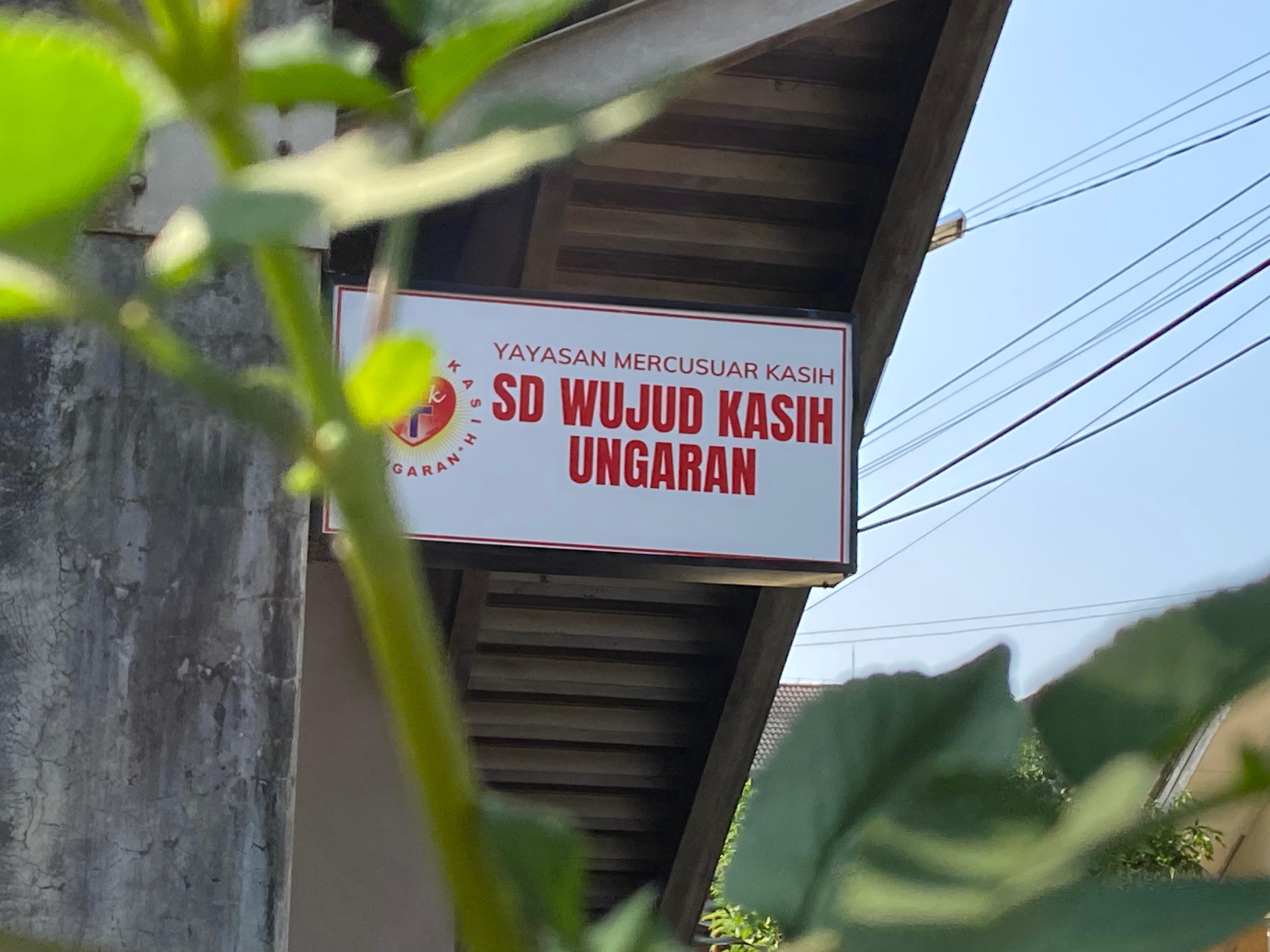 CMS Sekolahku